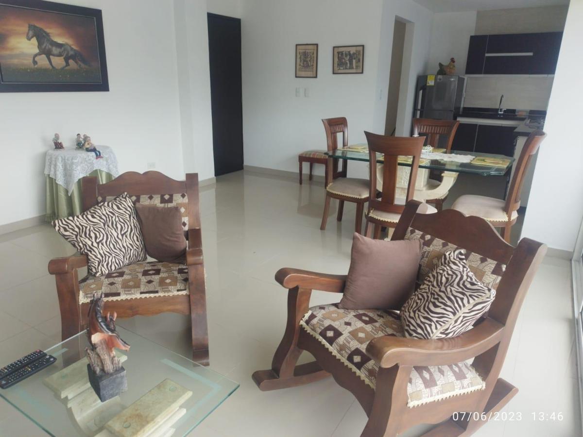 Balcones De La Rivera Apartamento Azulejo 3 Buga Luaran gambar