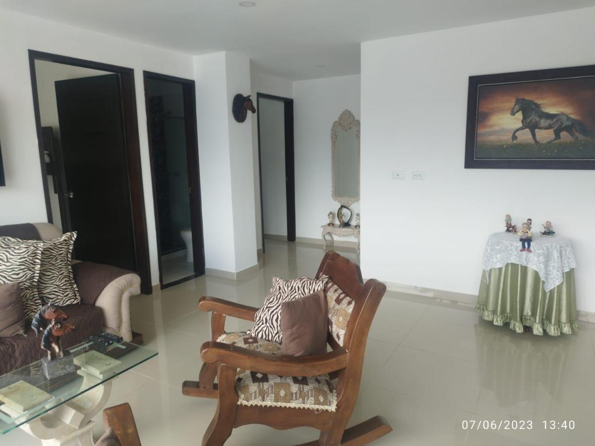 Balcones De La Rivera Apartamento Azulejo 3 Buga Luaran gambar