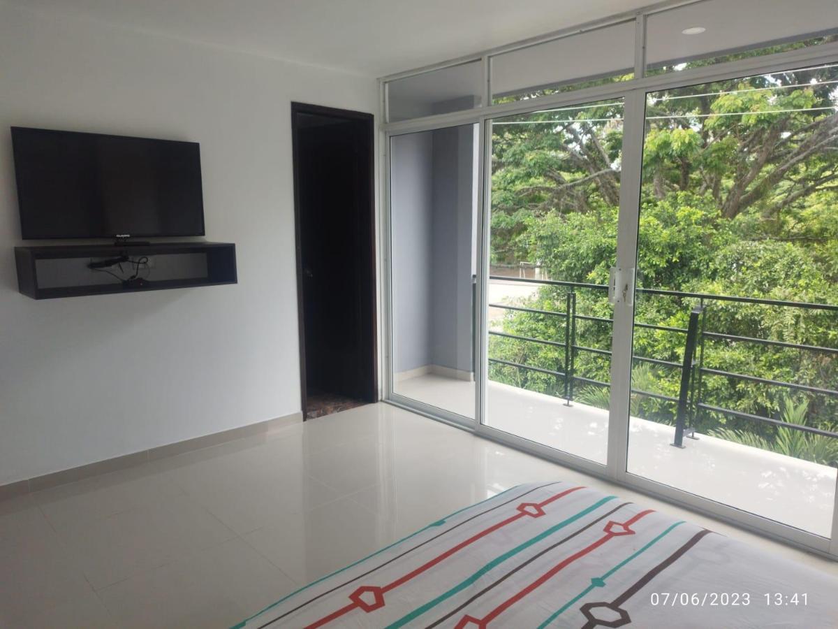 Balcones De La Rivera Apartamento Azulejo 3 Buga Luaran gambar